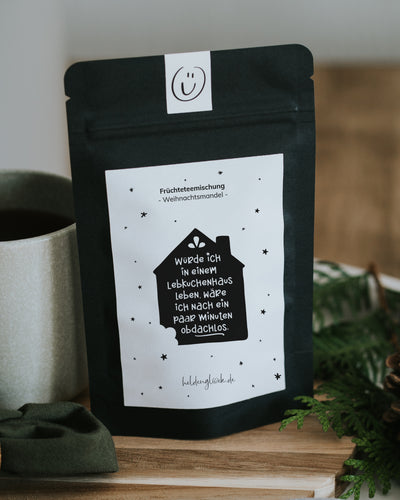 Lebkuchenhaus von Heldenglück, Früchtetee Weihnachtsmandel: Vorderseite mit Weihnachtsspruch.