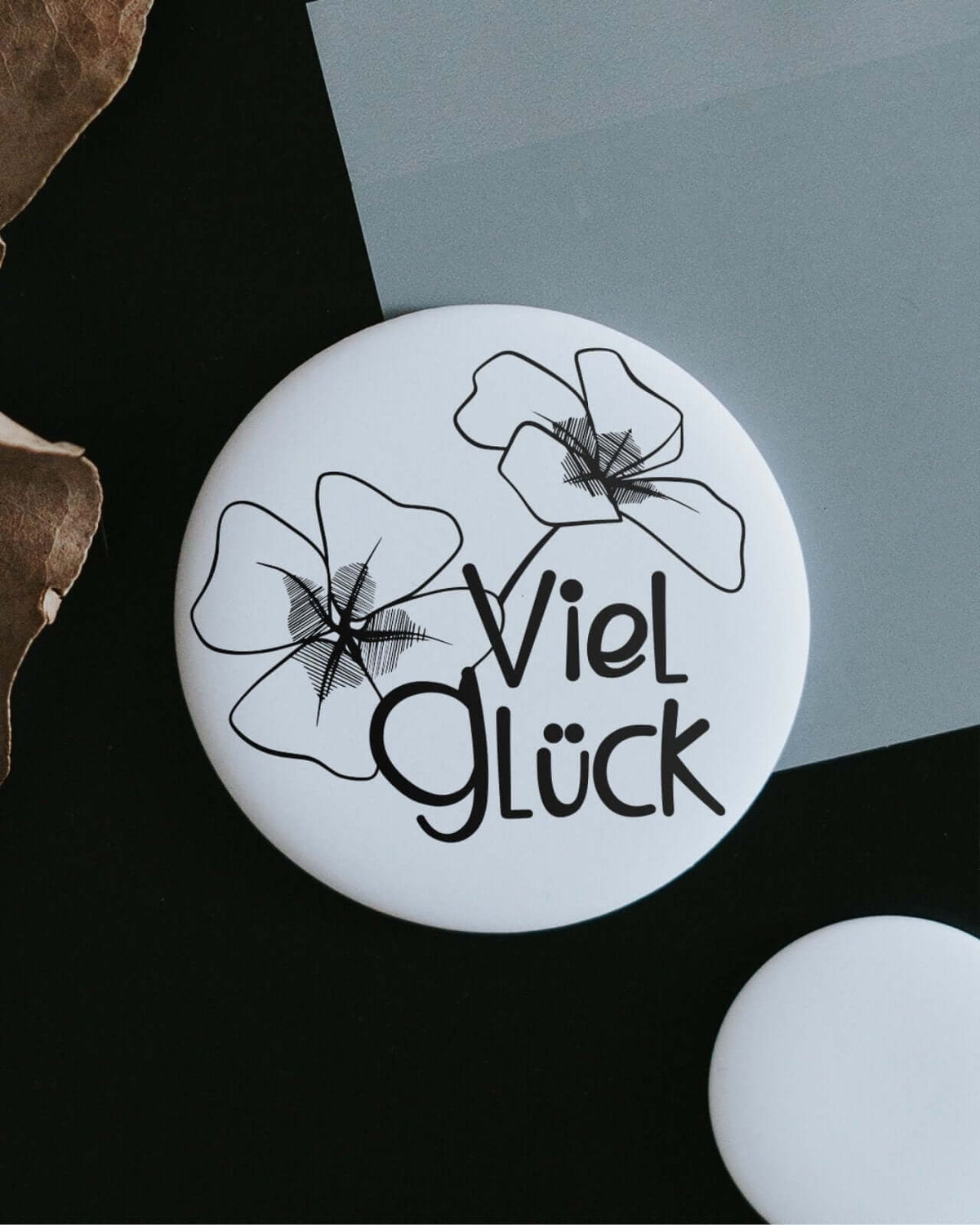 Magnete mit Spruch oder Motiv Viel Glück · klein in schwarz weiss