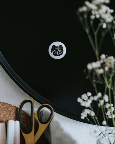 Magnete mit Spruch oder Motiv Naschkatze · klein in schwarz weiss