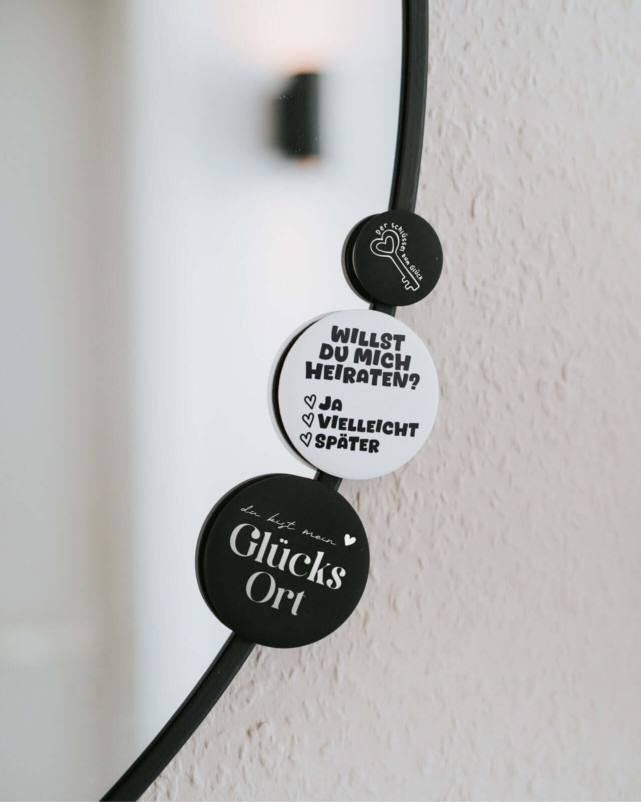 Magnete mit Spruch oder Motiv Schlüssel zum Glück · klein in schwarz weiss
