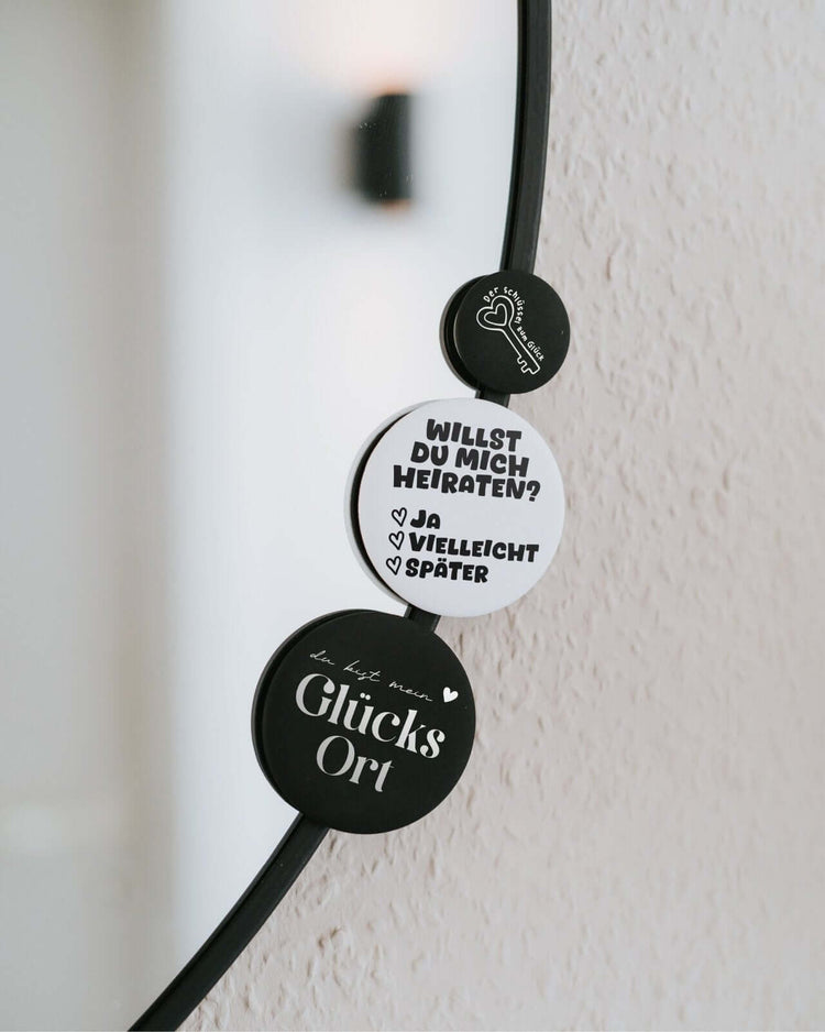 Magnete mit Spruch oder Motiv Schlüssel zum Glück · klein in schwarz weiss