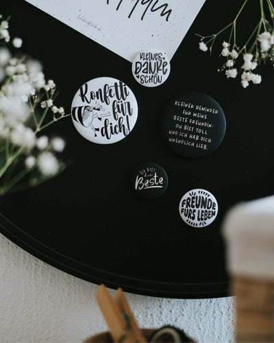 Magnete mit Spruch oder Motiv Kleines Dankeschön · klein in schwarz weiss