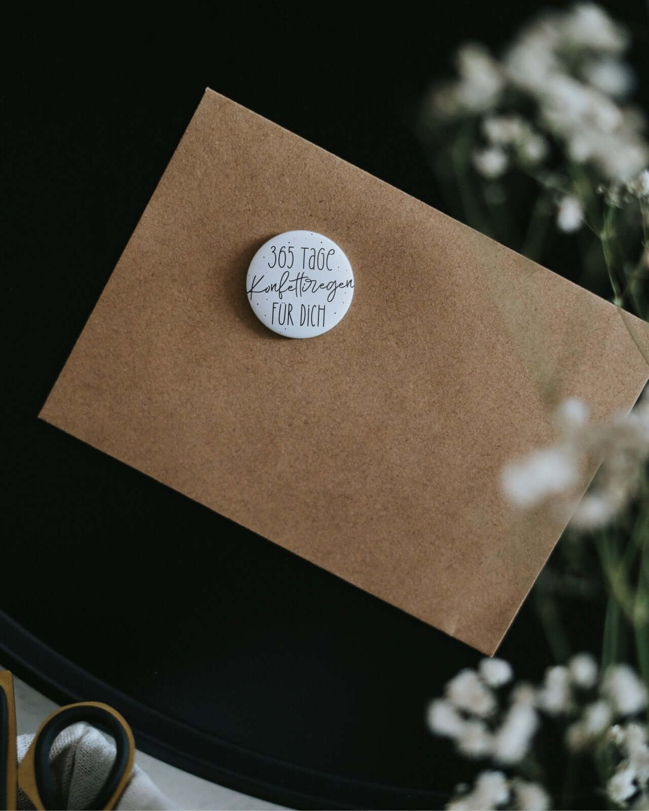 Magnete mit Spruch oder Motiv Konfettiregen · klein in schwarz weiss