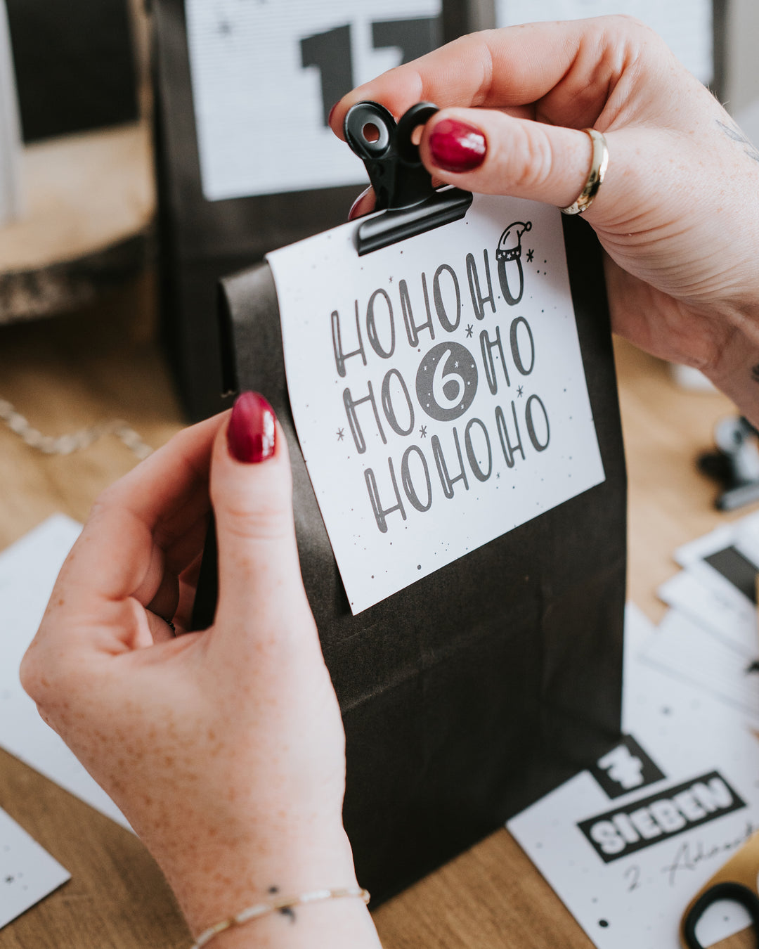 24 achtsame Weihnachtskarten mit liebevollen Sprüchen – ideal für bewusste Adventsmomente