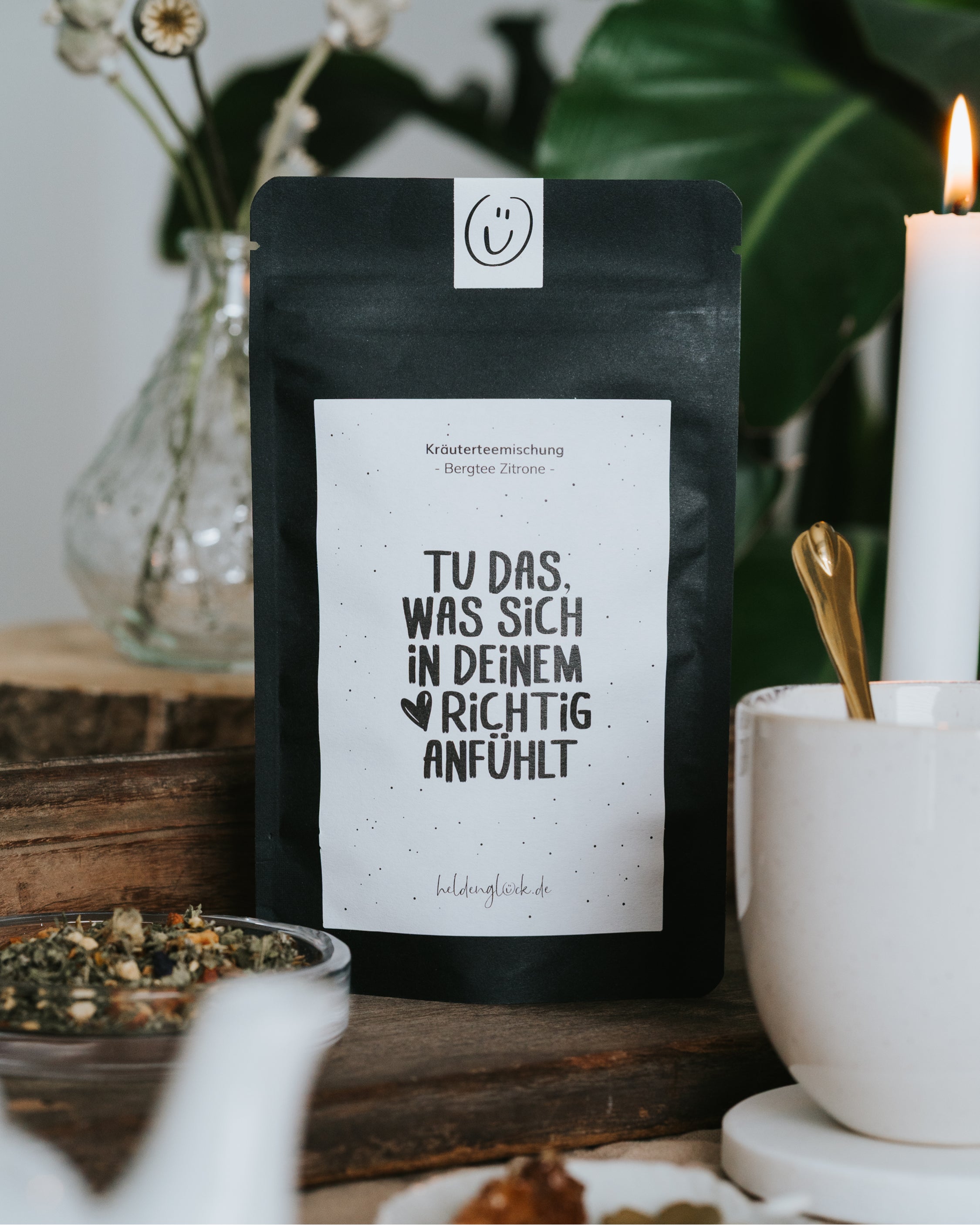 Kräutertee „Bergtee Zitrone“ – frischer, harmonischer Begleiter für bewusste Momente und innere Balance