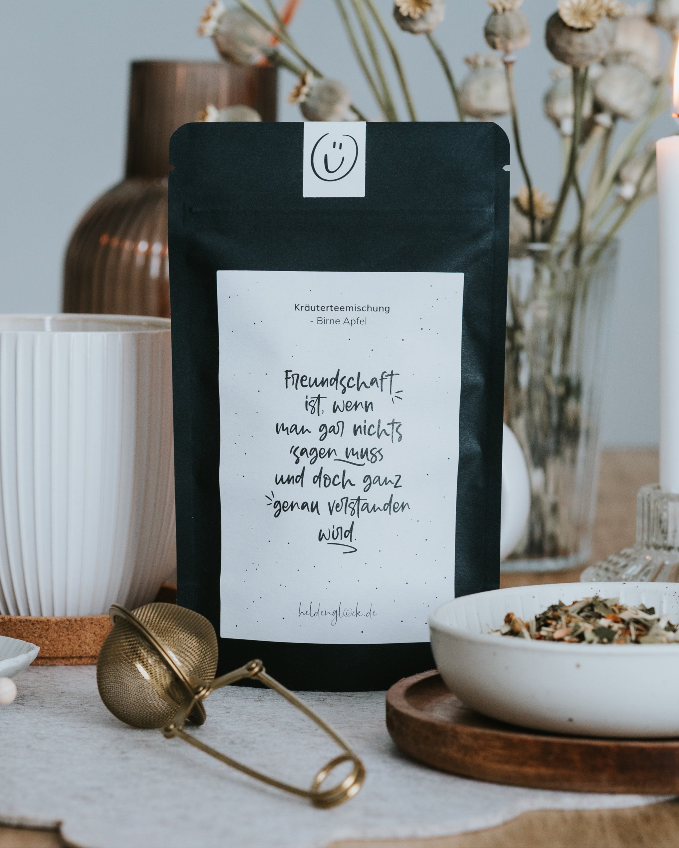 Kräutertee „Birne Apfel“ – liebevoll komponiert für entspannte, freundschaftliche Momente