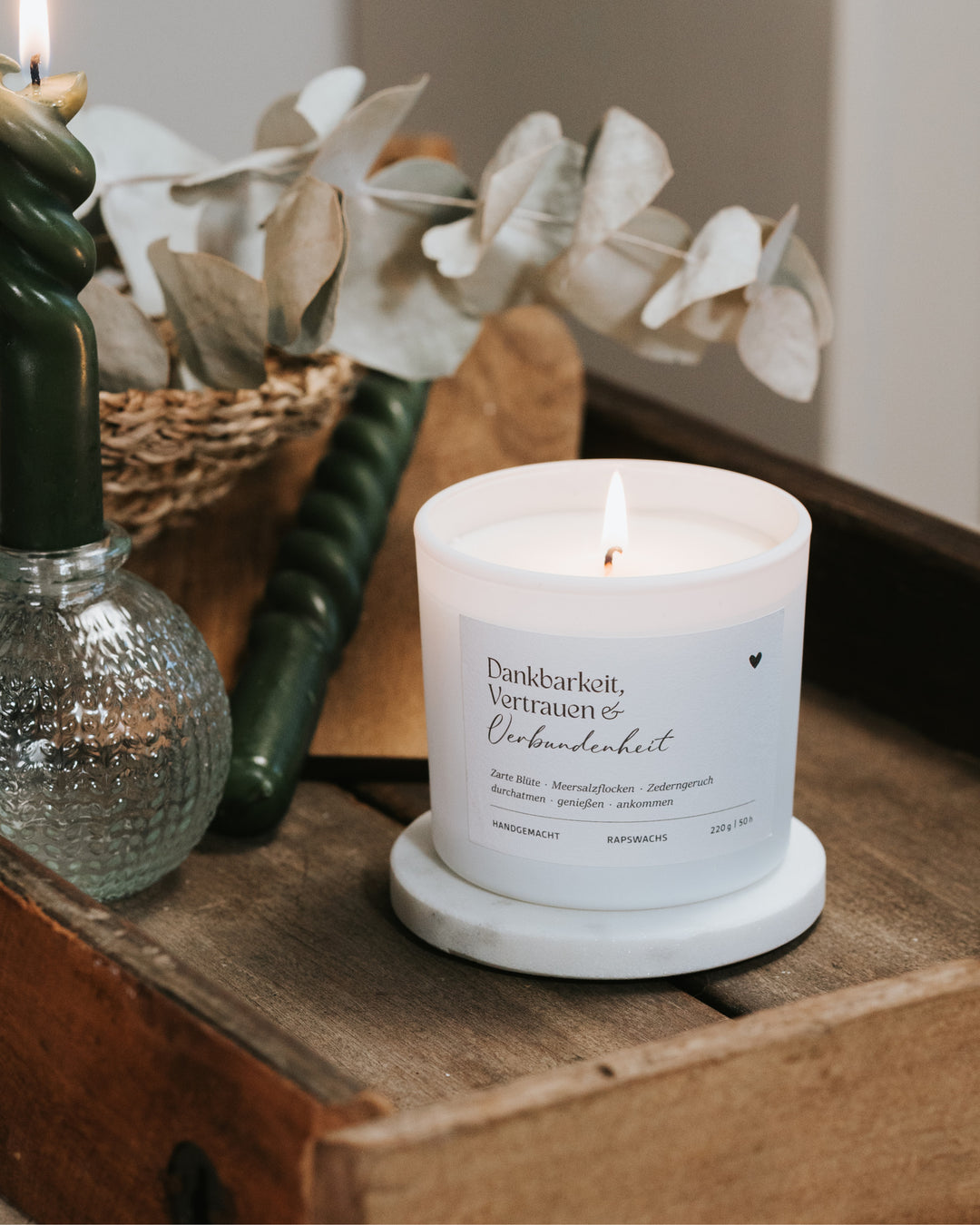 Duftkerze für innere Ruhe und Dankbarkeit – handgegossen aus Rapswachs