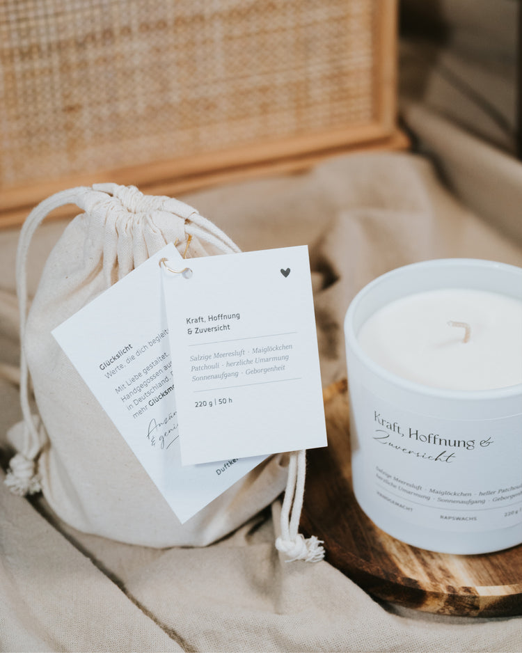 Duftkerze mit maritimer Frische – erinnert an Stärke, Vertrauen und Aufbruch
