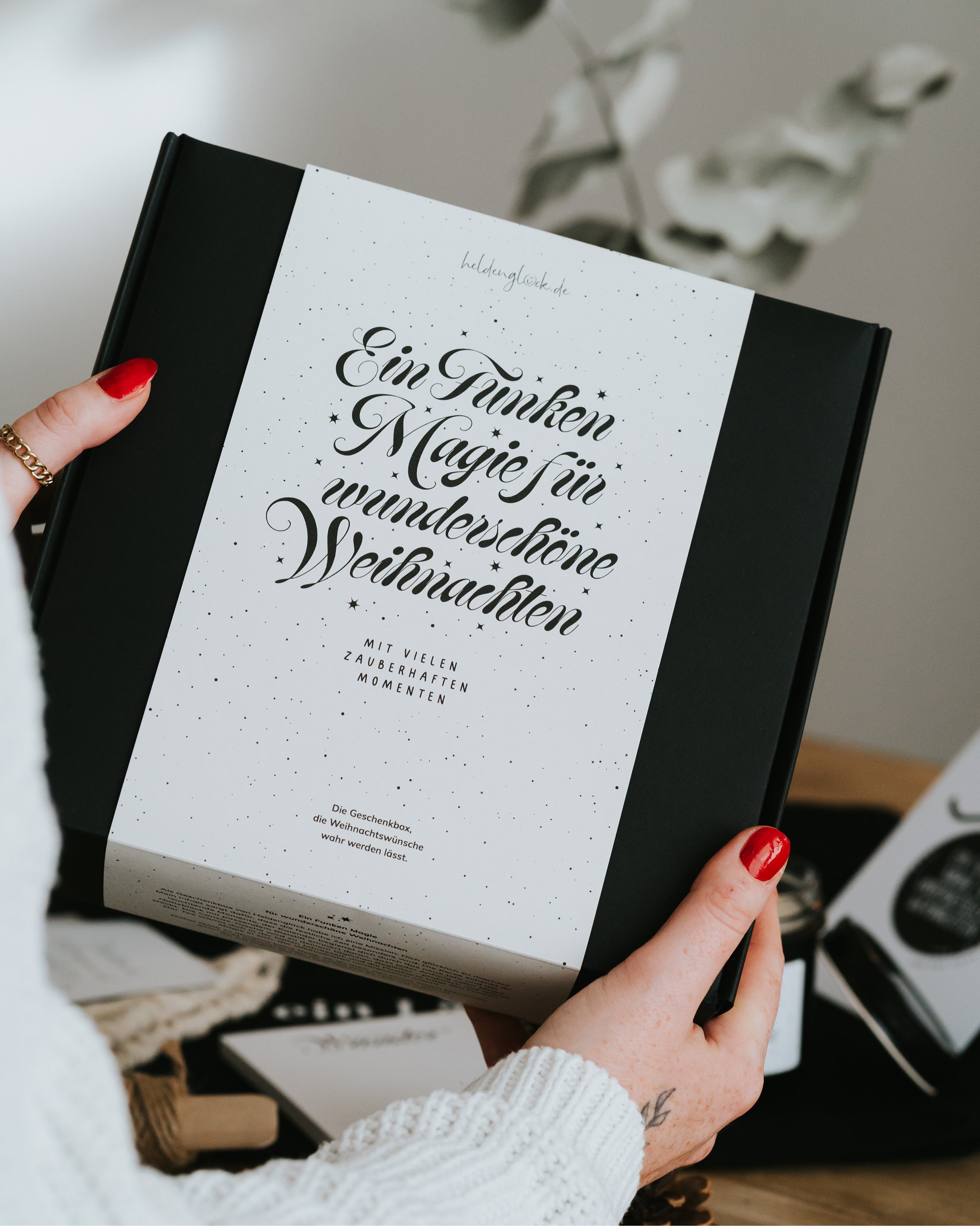 Weihnachts-Geschenkbox mit Kerze, Tee, Kalender & Tasche – stilvoll, achtsam und handverpackt