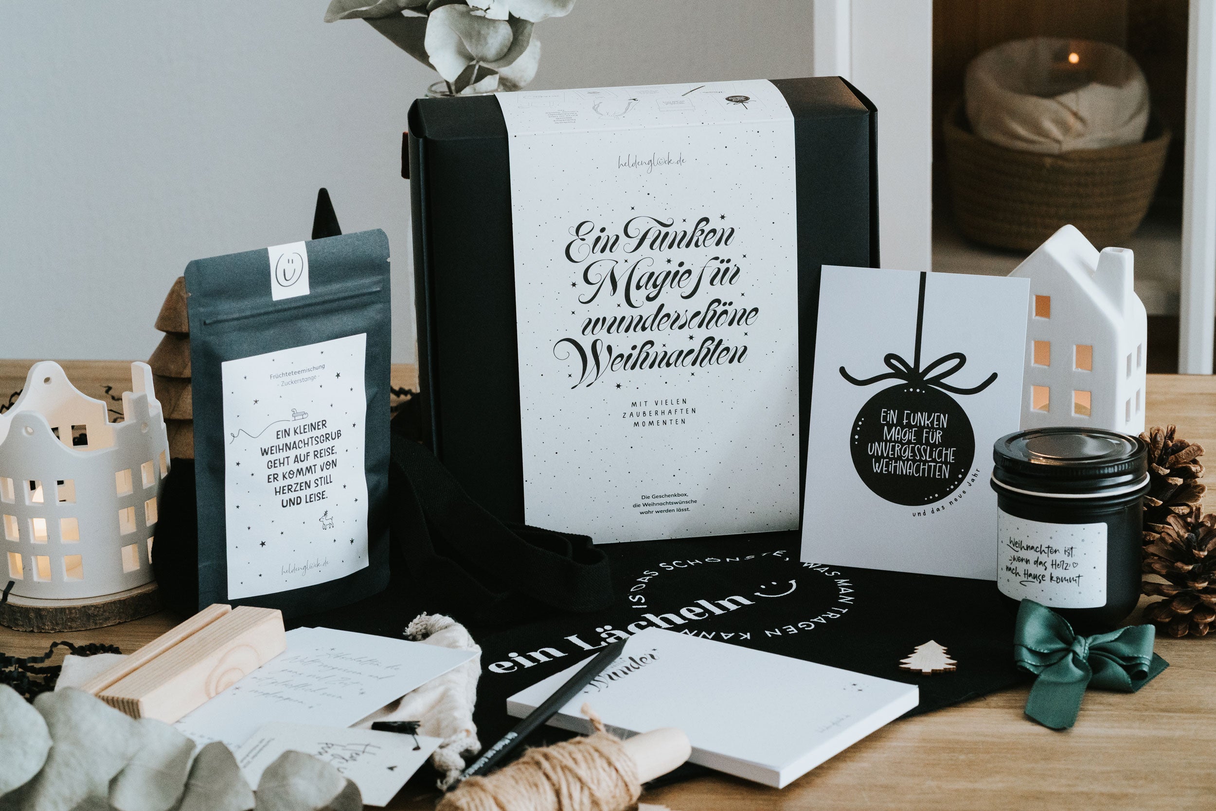Weihnachts-Geschenkbox mit Liebe gepackt – stilvolles Komplettgeschenk voller Herz