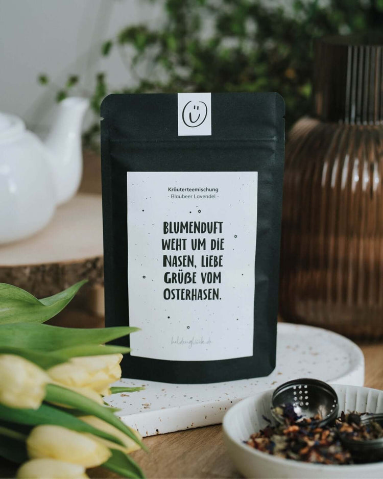 Tee mit Spruch oder Motiv Blumenduft in schwarz weiss