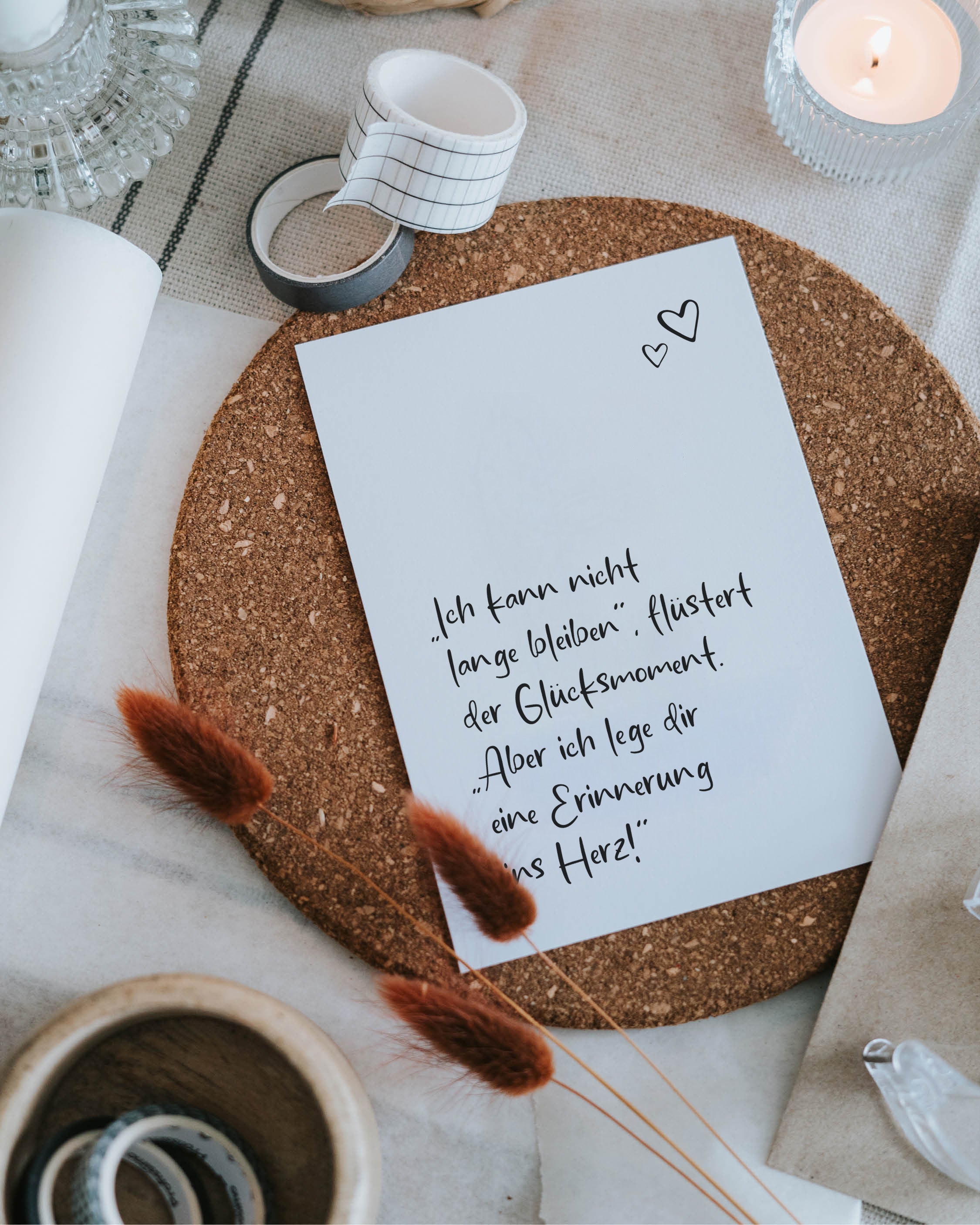 Gefühlvolle Postkarte im modernen Stil mit Herz-Detail – kleines, bewusst gewähltes Geschenk für Herzensmenschen.