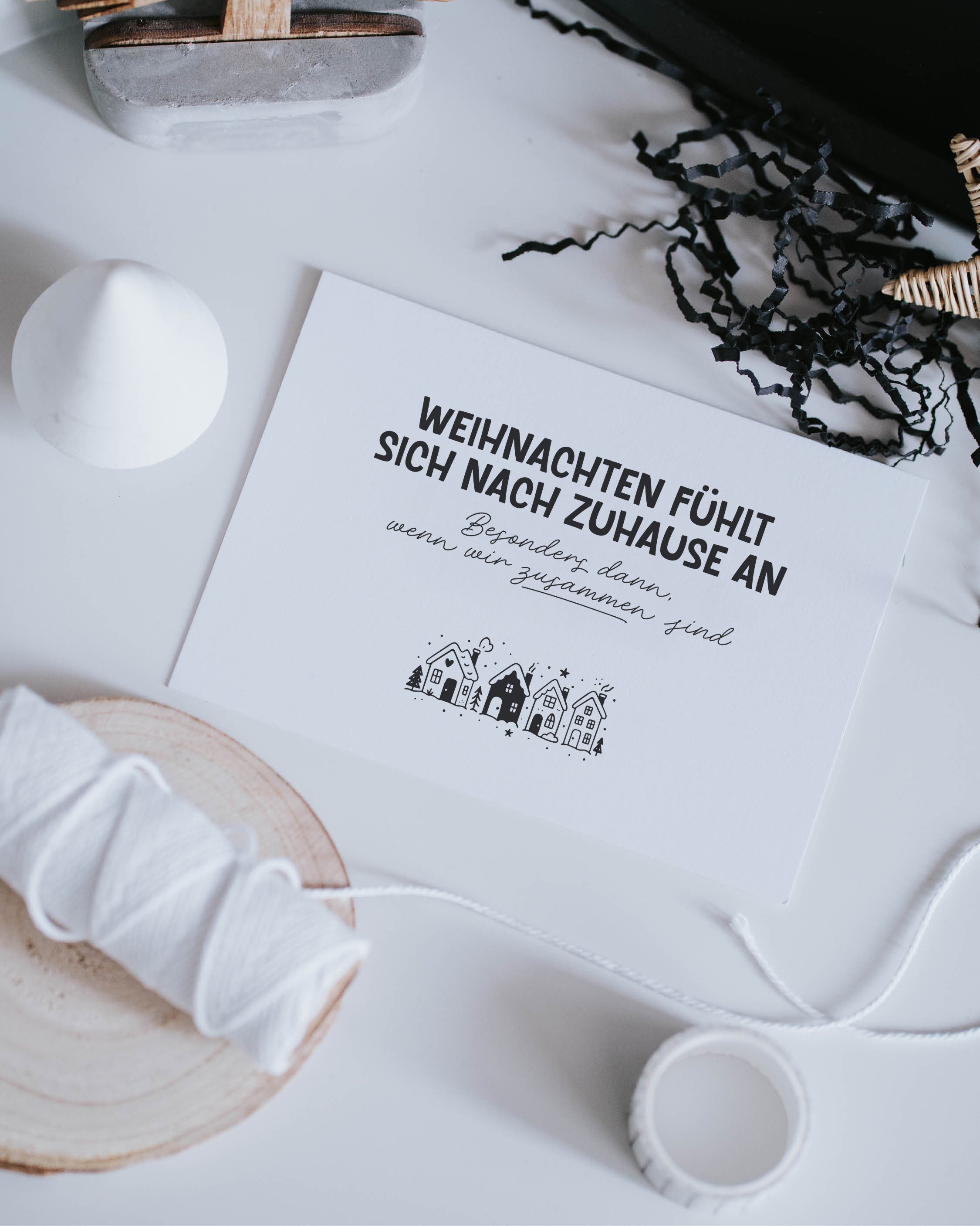 Weihnachtskarte von Heldenglück im modernen Stil – emotionaler Spruch, schlichtes Design, echtes Gefühl.