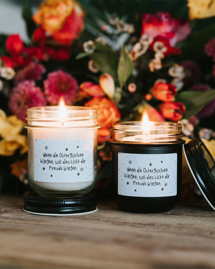 Osterkerze aus Rapswachs mit herzlicher Botschaft für Licht, Freude und Frühlingsmomente