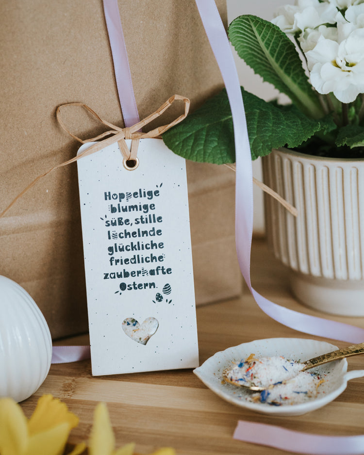 Kleine Osteraufmerksamkeit mit Geschenkanhänger „Hoppelige Ostern“