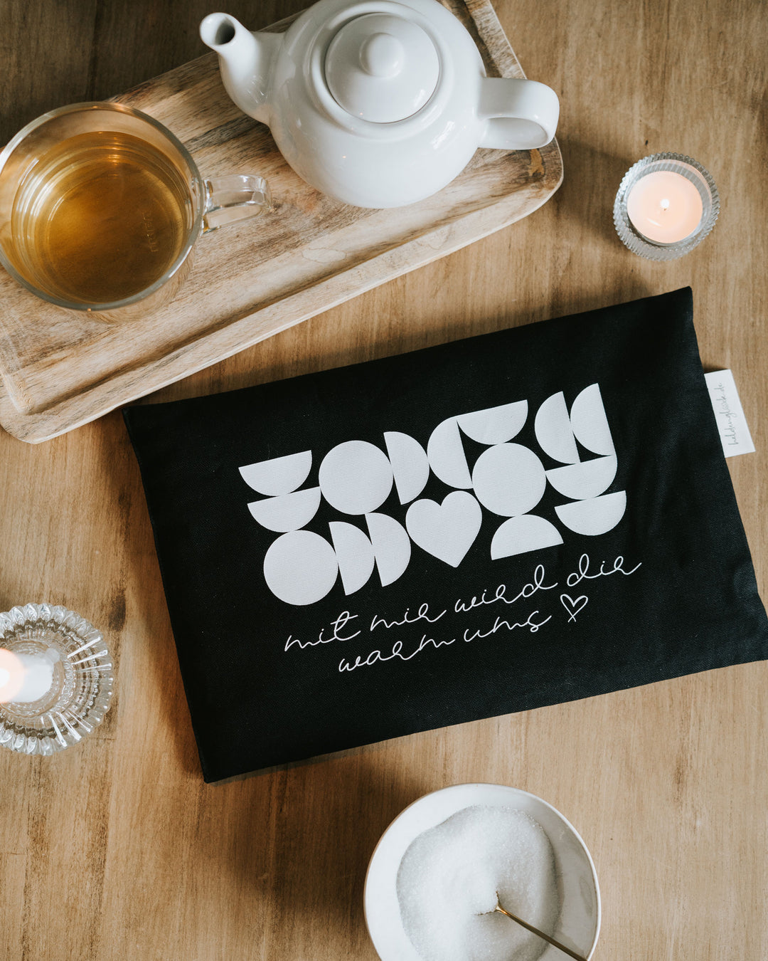 Körnerkissen „Warm ums Herz“ – stilvolles Wärmekissen mit liebevollem Spruch für Geborgenheit und kleine Auszeiten