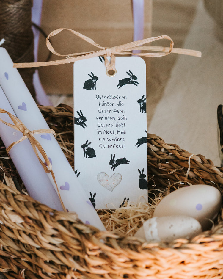 Frühlingshaftes Ostergeschenk mit Geschenkanhänger „Osterglocken klingen“