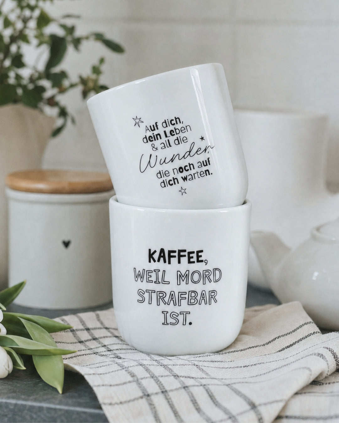 Geschenk-Becher mit Spruch für Kaffeeliebhaber:innen