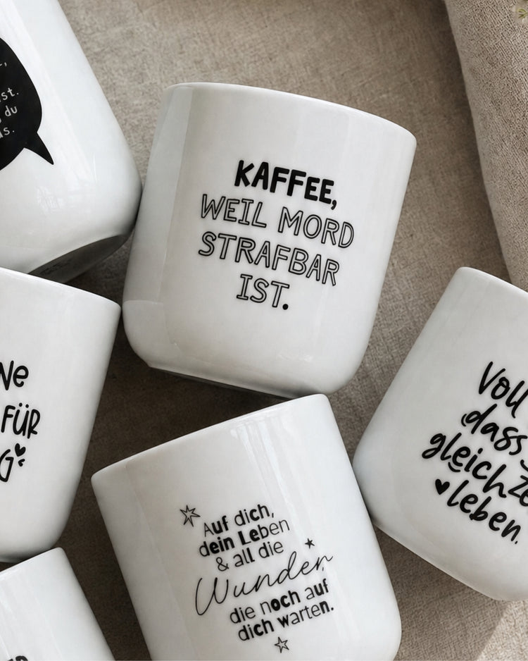 Stilvoller Becher mit Spruch – perfekt für Büro und Zuhause