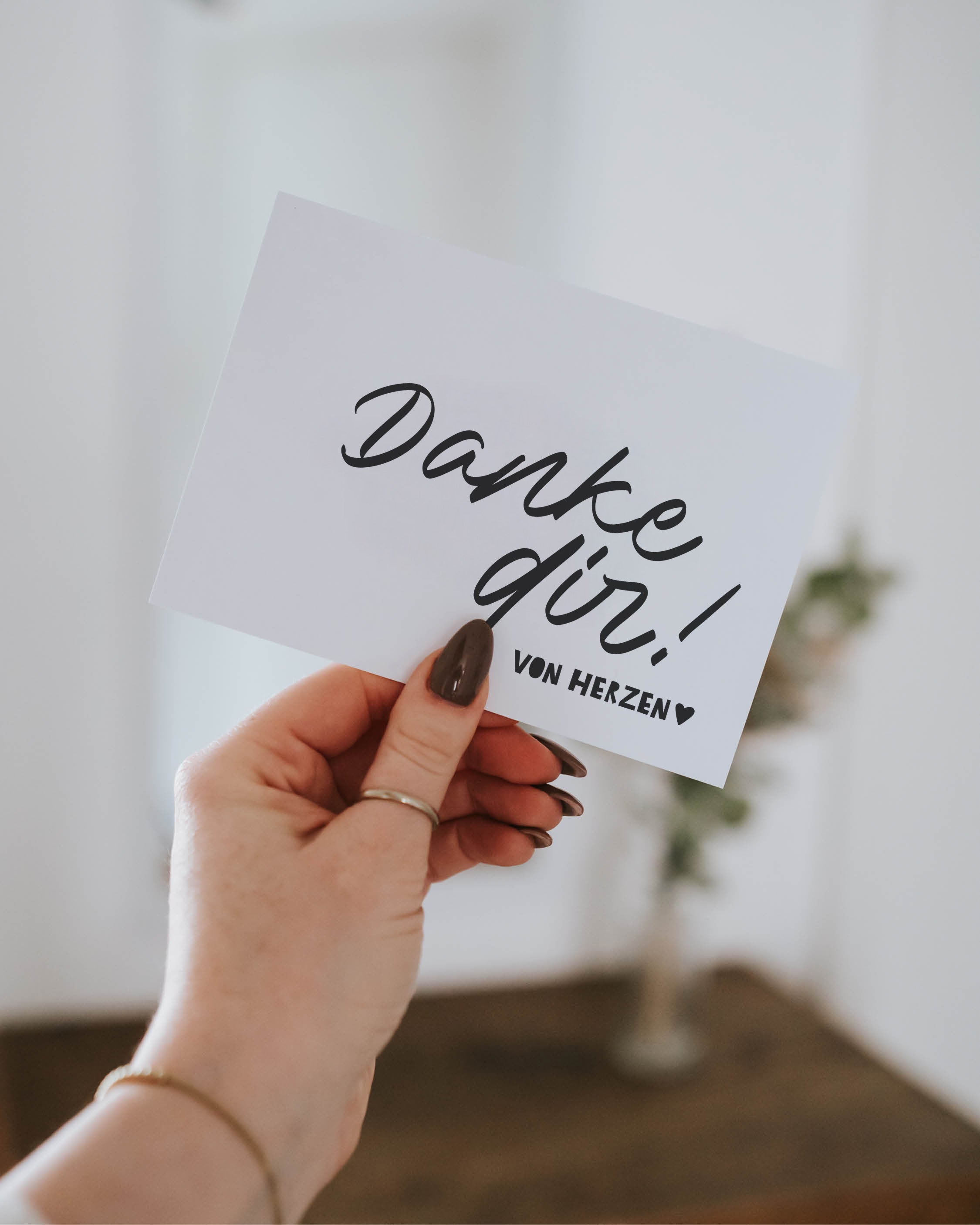 Postkarte mit Spruch „Danke dir! Von Herzen“ – schlichtes, ehrliches Design für echte Wertschätzung.