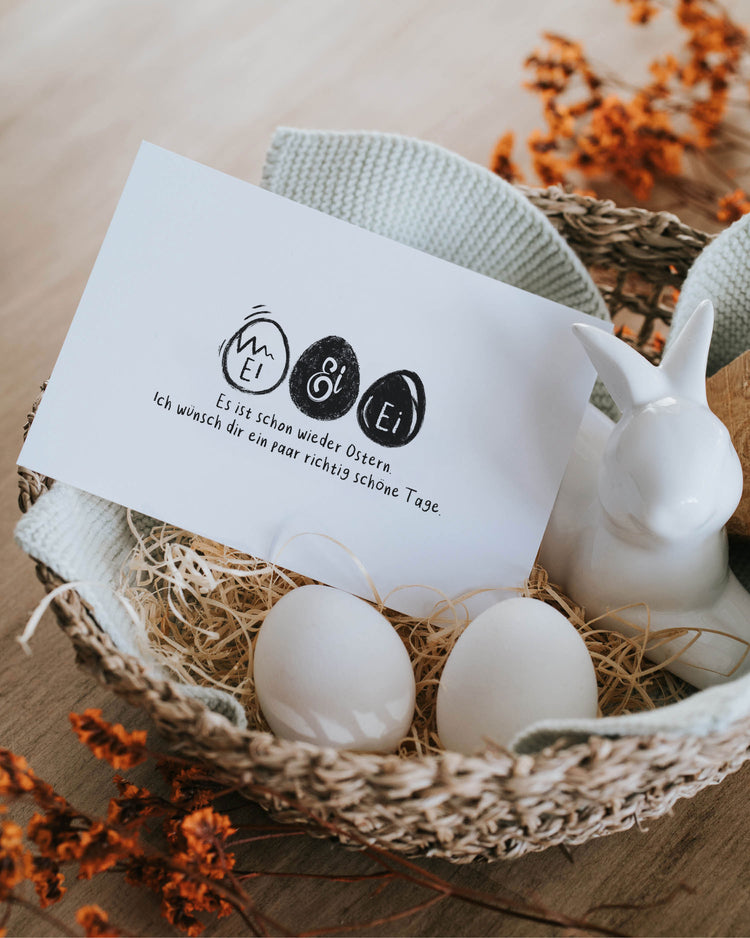 Minimalistische Heldenglück Postkarte mit Osterbotschaft