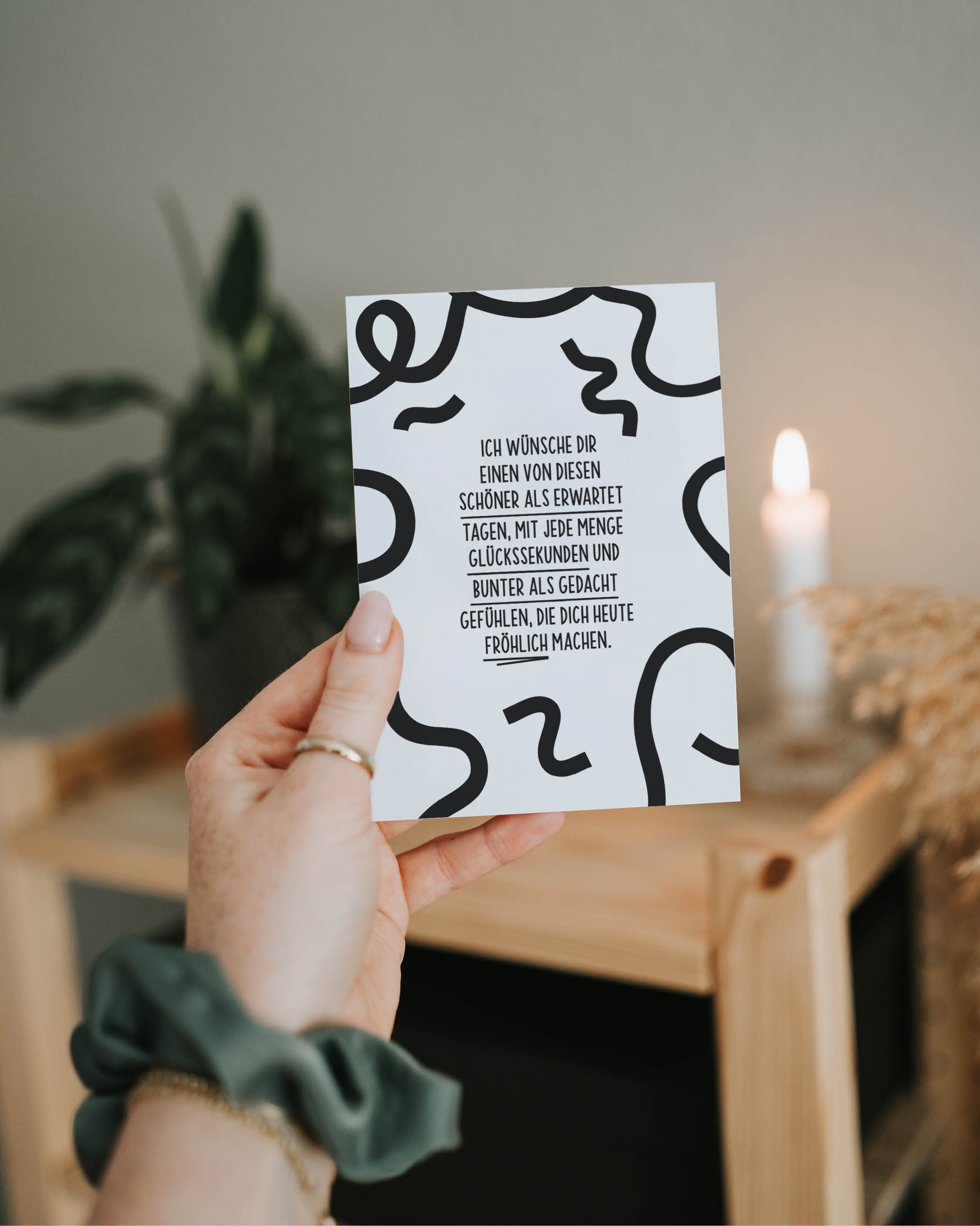 Postkarte mit Spruch „Ein Tag voller Glückssekunden“ – liebevoller Wunsch für Freude, Leichtigkeit und kleine Wunder.