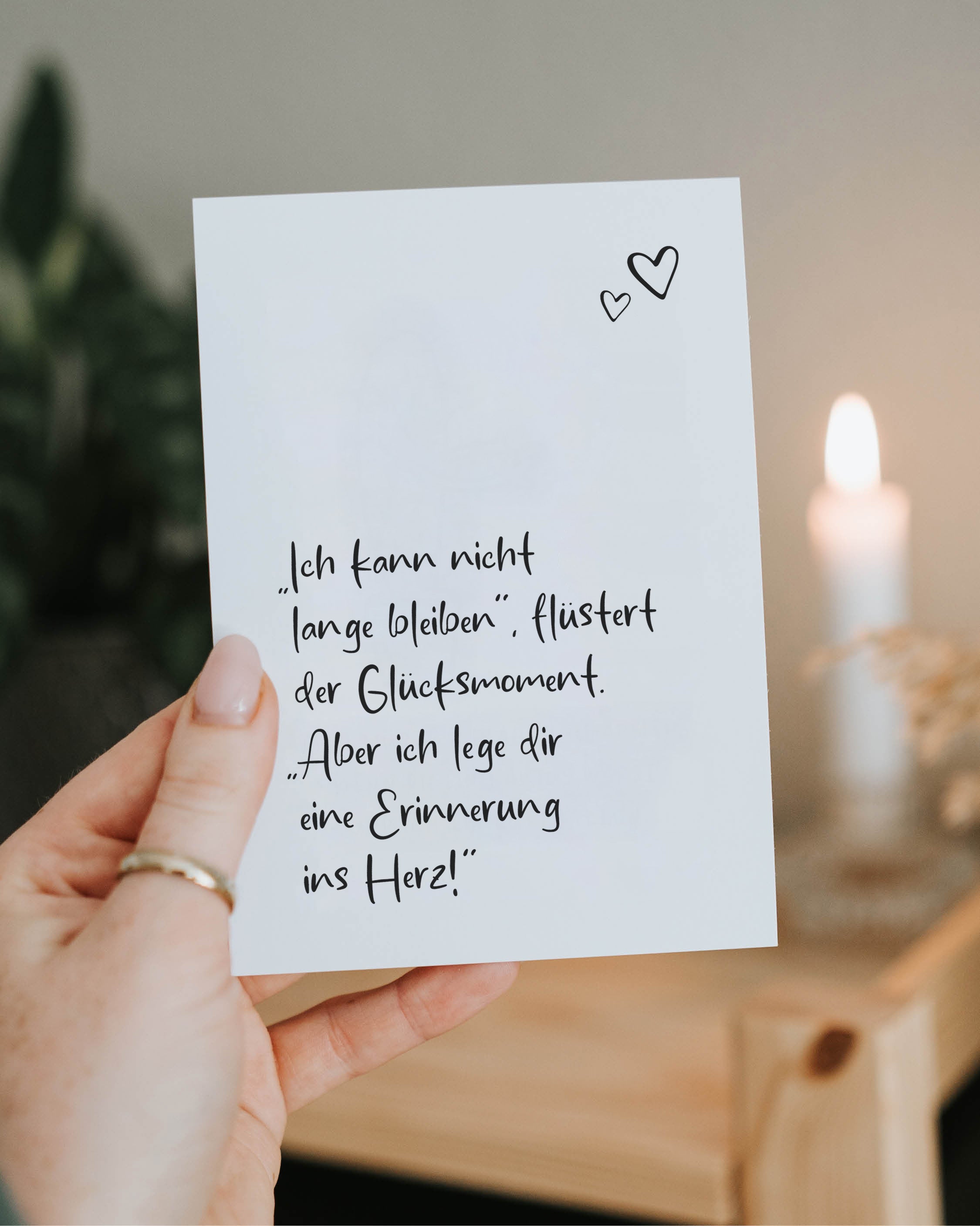 Schlichte, hochwertige Postkarte mit Spruch „Erinnerung für dein Herz“ – perfekt zum Verschenken an besondere Frauen.