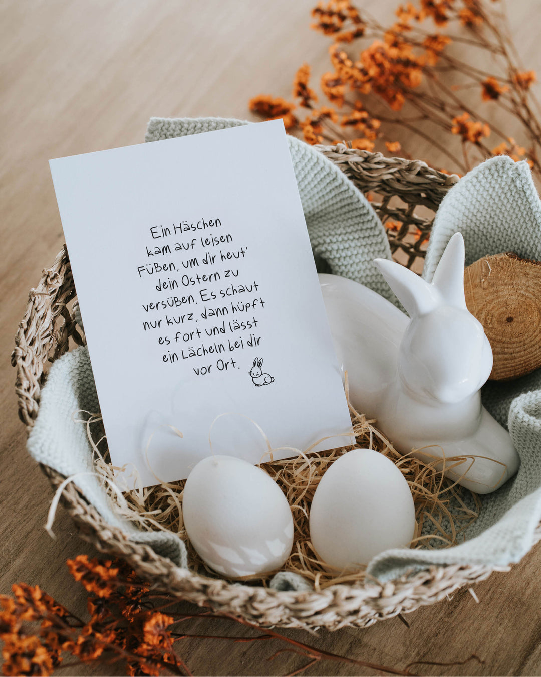 Emotionale Osterpostkarte Häschen im Schwarz-Weiß-Stil