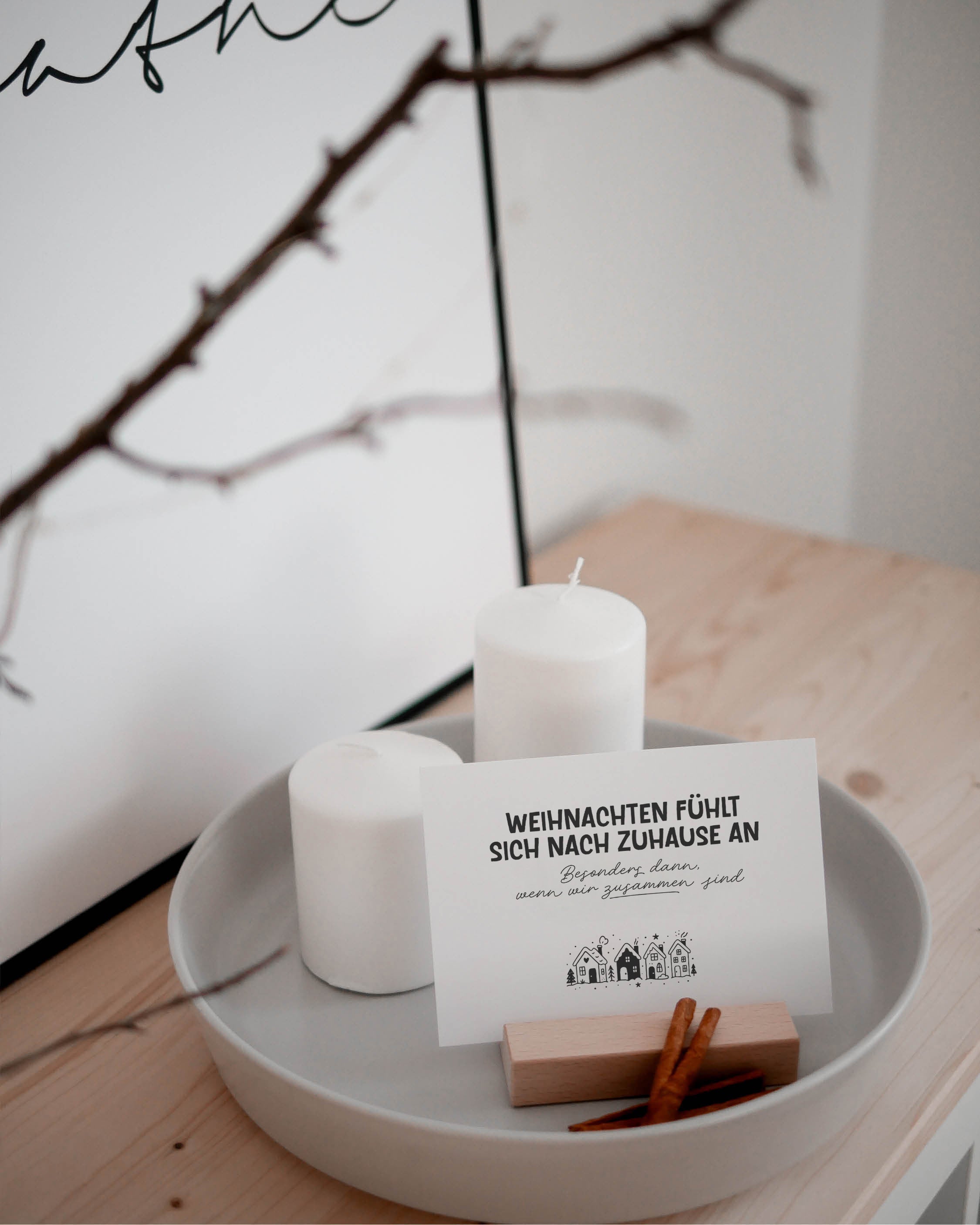 Weihnachtskarte mit zartem Design – kleiner Gruß, der Verbundenheit und Herzenswärme ausdrückt.