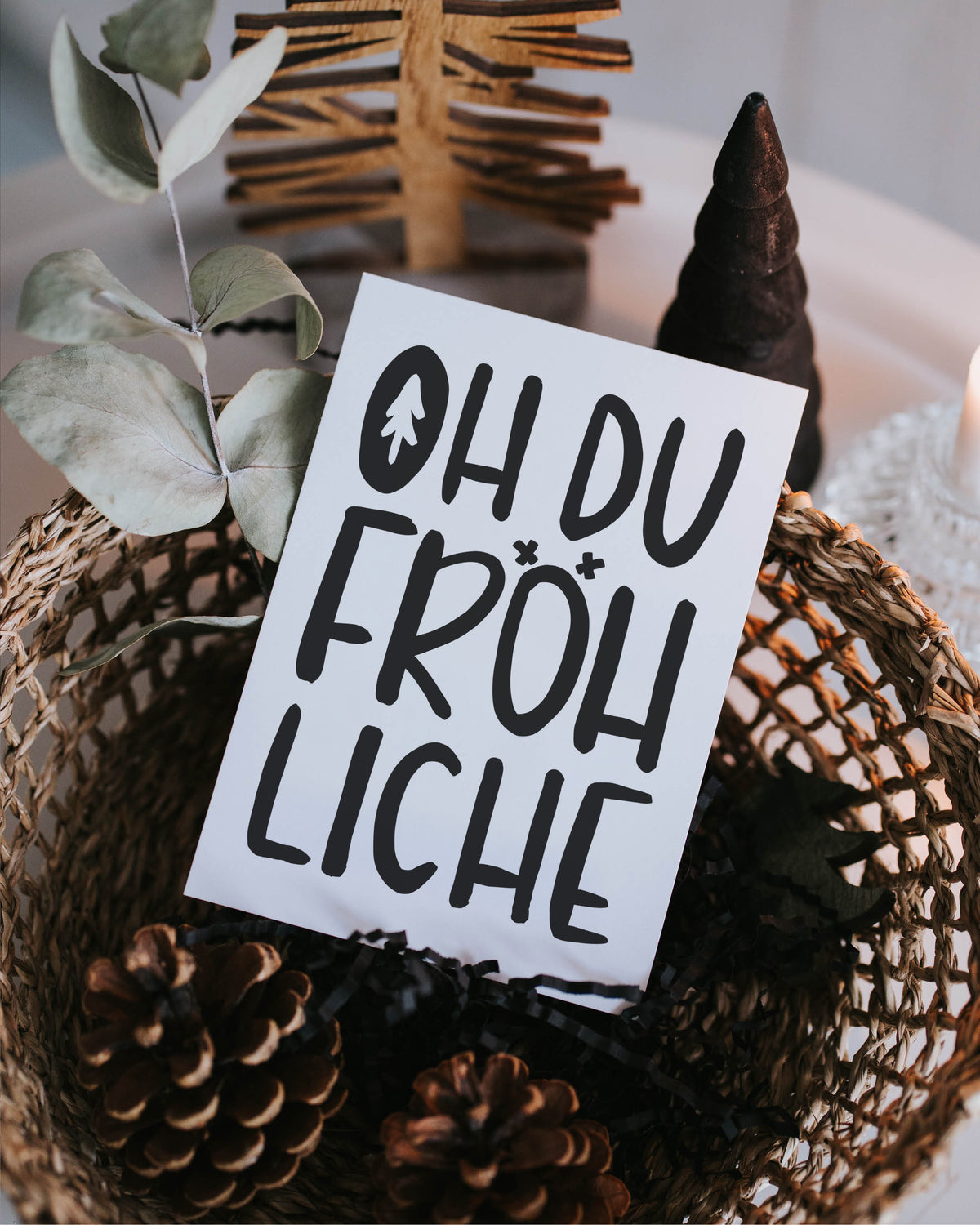 Weihnachtskarte mit klassischem Spruch und modernem Layout – dezent, festlich und hochwertig.