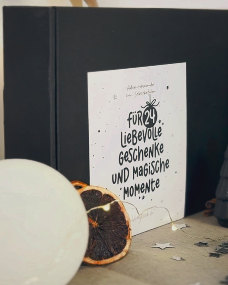 Wiederverwendbarer Adventskalender mit Platz für individuelle Geschenke – Jahr für Jahr einsetzbar.