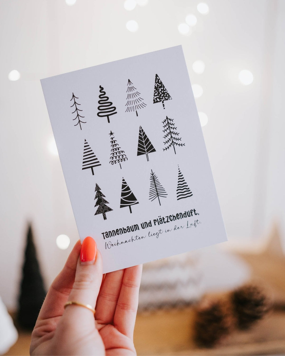 Tannenbaum und Plätzchenduft Postkarte Heldenglück   