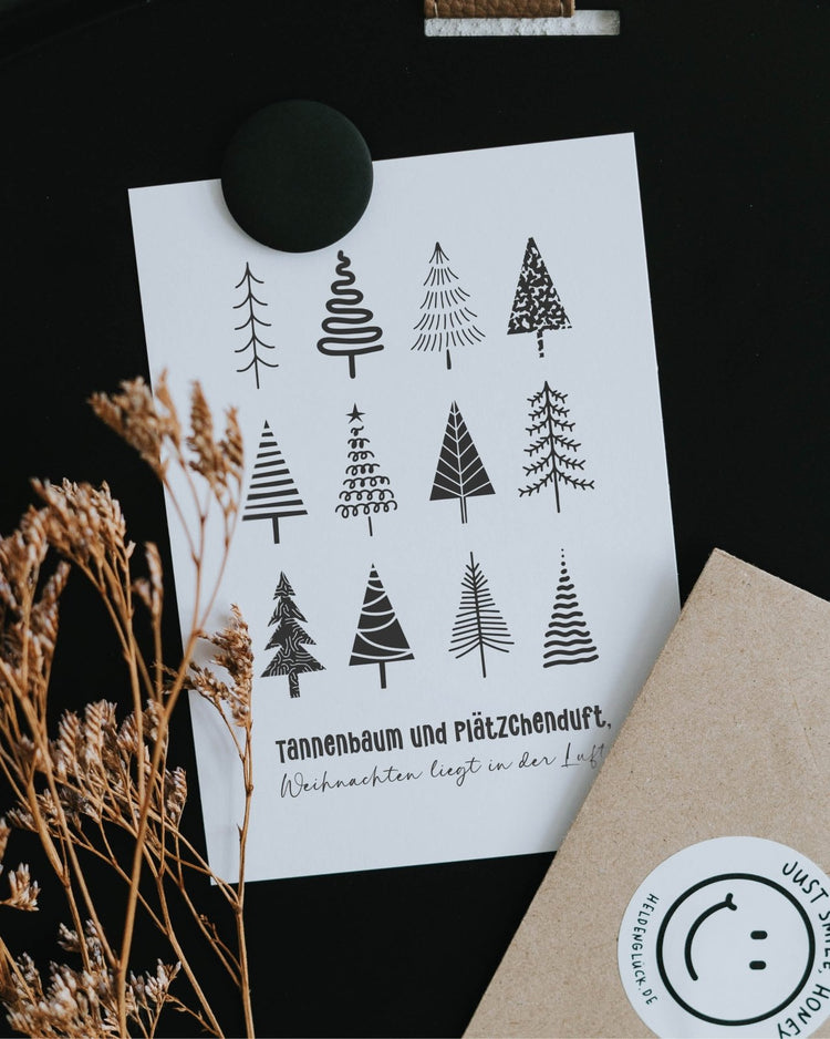 Tannenbaum und Plätzchenduft Postkarte Heldenglück   