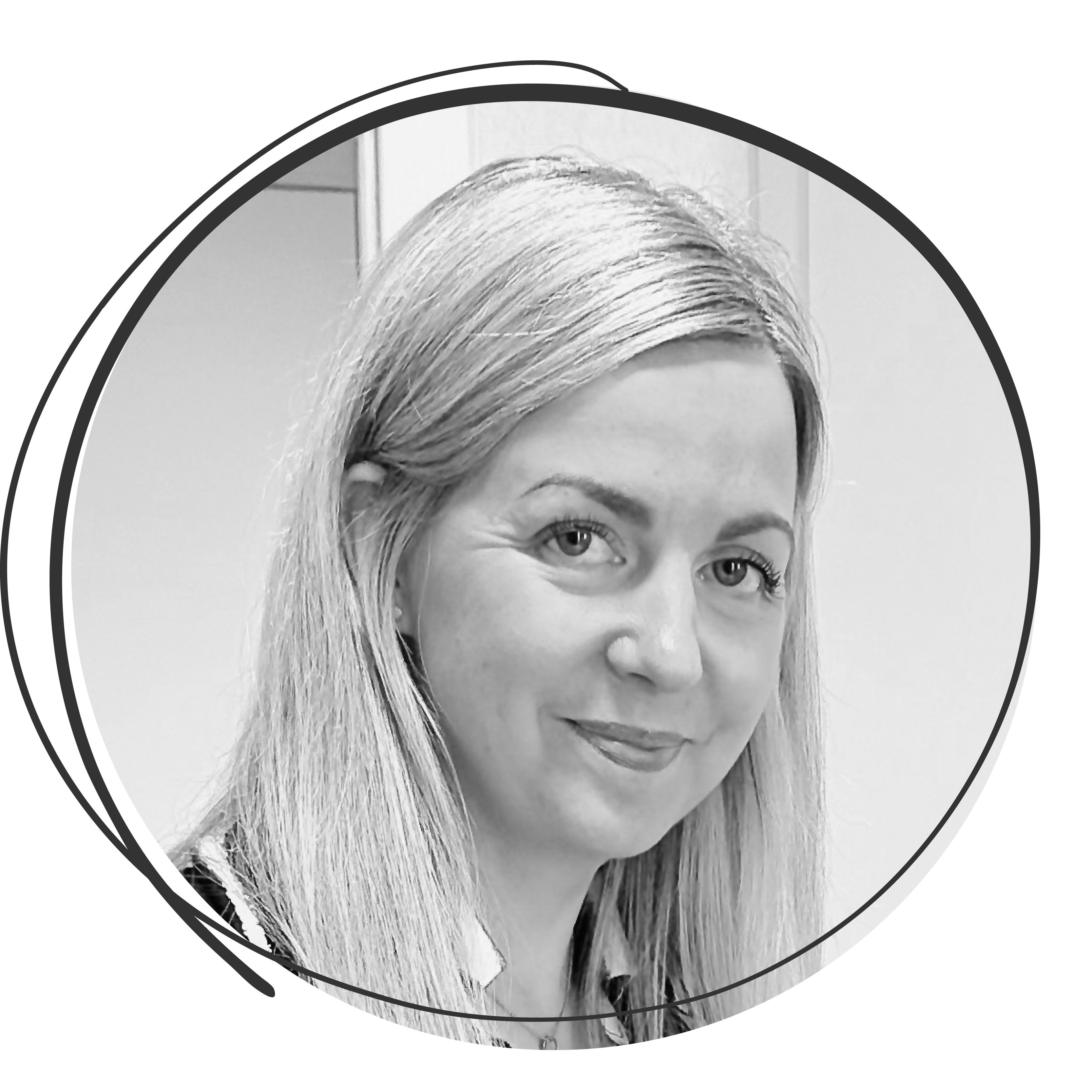 Teamfoto einer Person im Kundenservice – Organisation, Struktur und täglicher Support