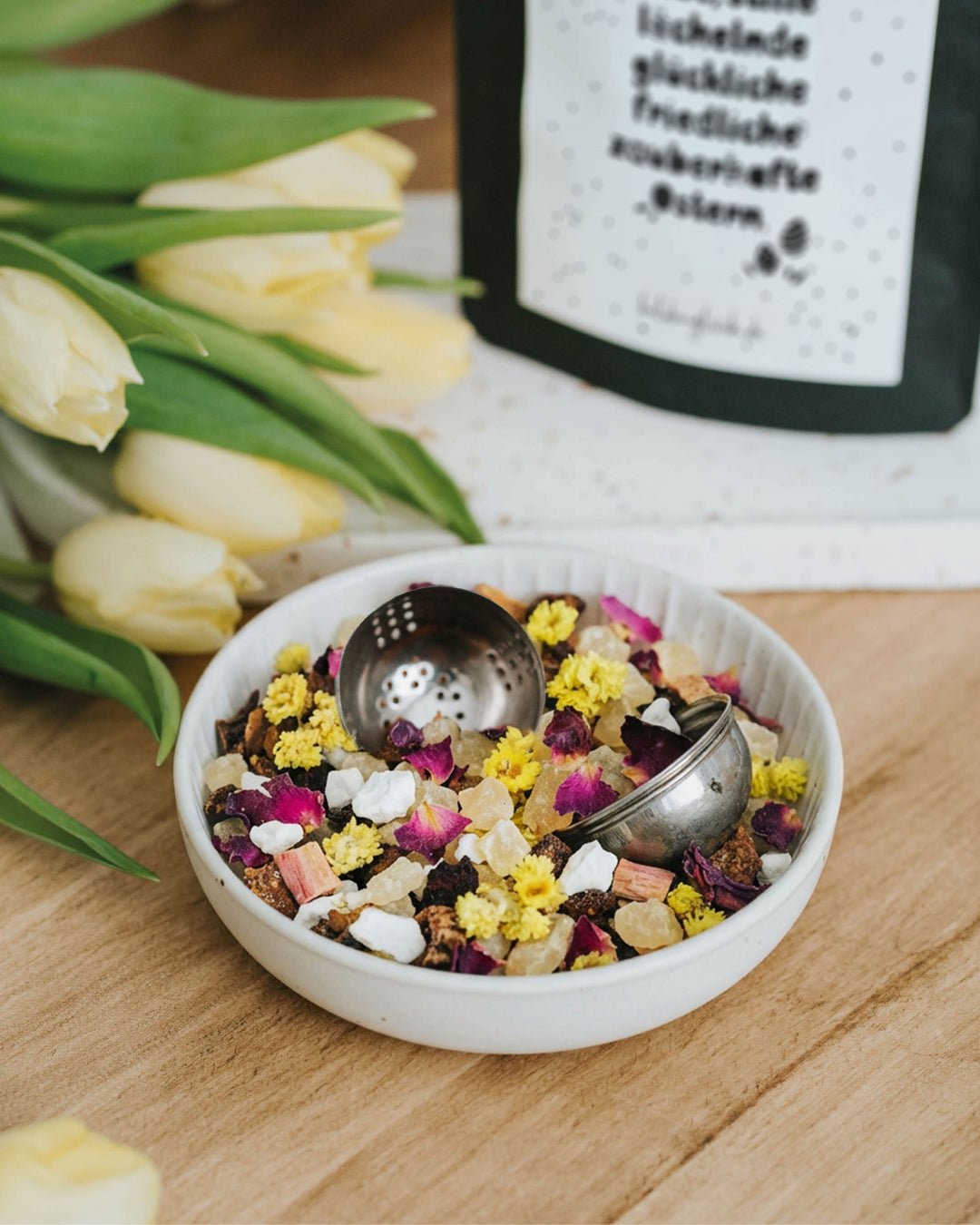 Heldenglück Früchtetee mit Osterwünschen – modern, herzlich und besonders