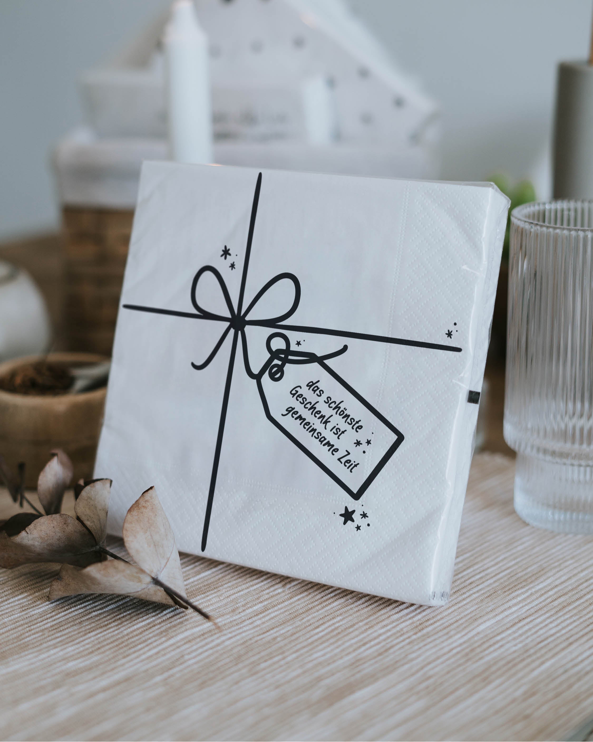 Stimmungsvolle Serviette als Weihnachtsdeko mit emotionalem Mehrwert – für besondere Momente.