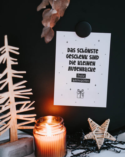 Weihnachtskarte mit Spruch „Kleine Augenblicke schenken“ – liebevoll gestalteter Gruß mit Herz und Bedeutung.