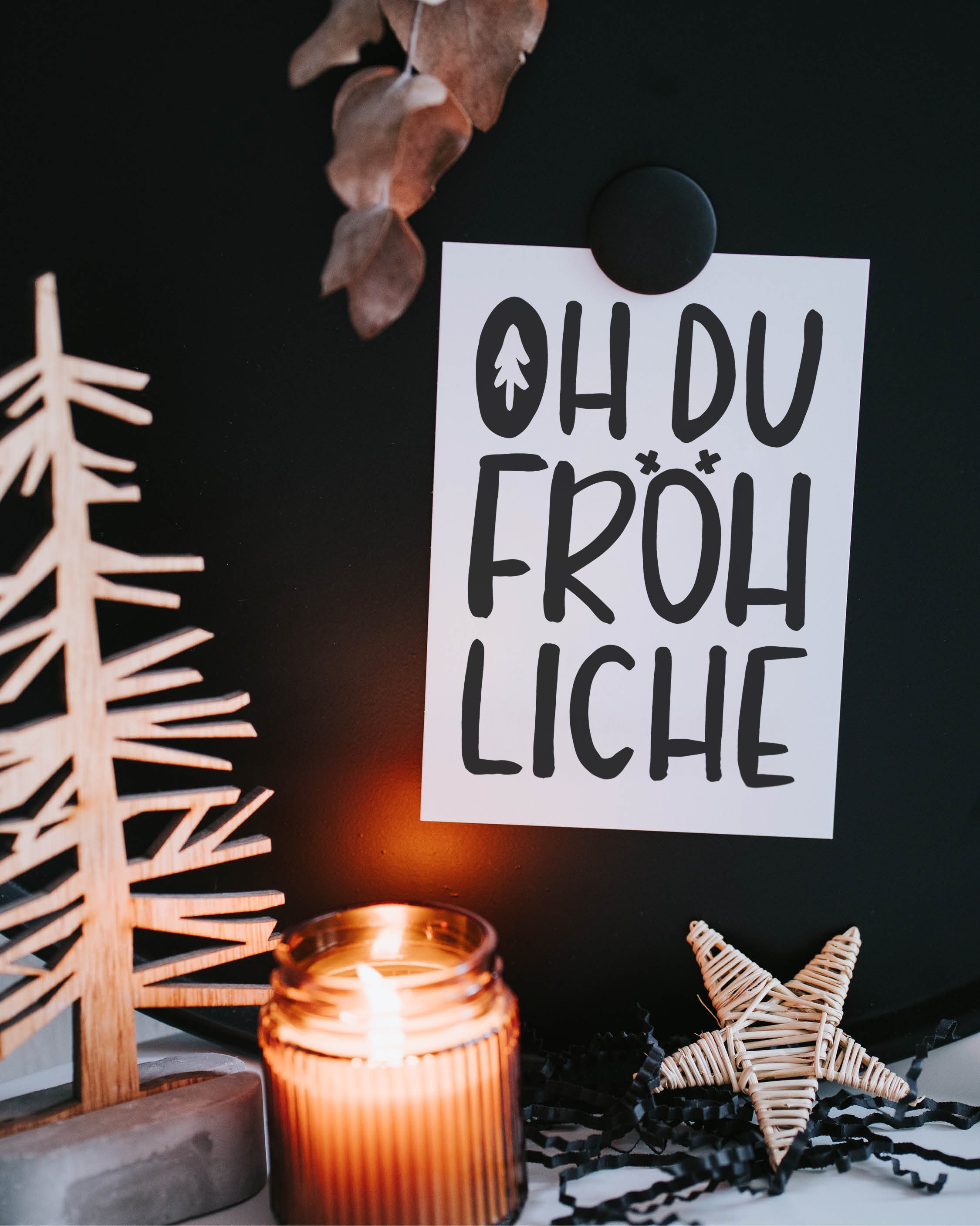 Weihnachtskarte mit Schriftzug „Oh du fröhliche“ – schlichtes, klassisches Design für stilvolle Weihnachtsgrüße.