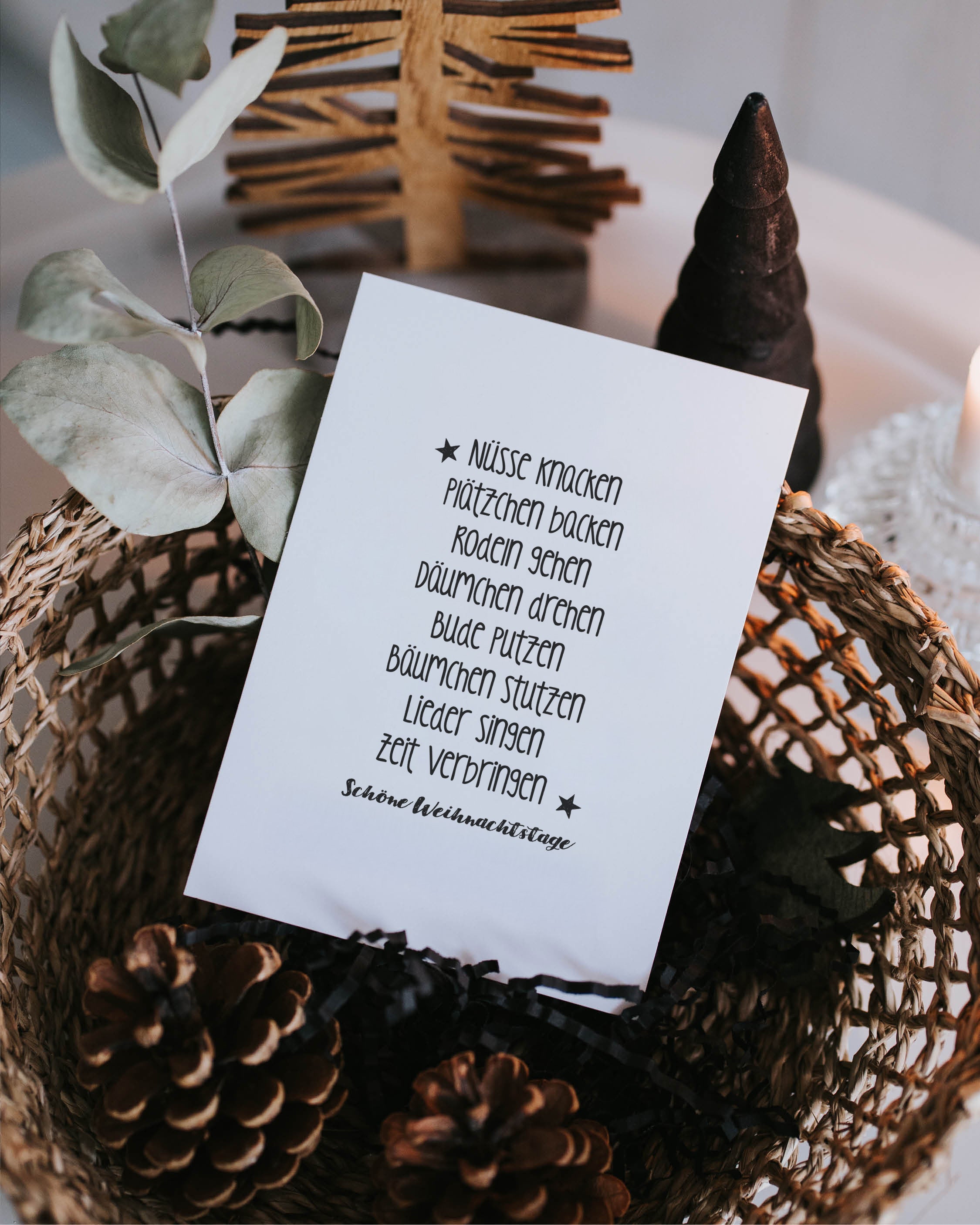 Weihnachtskarte mit charmantem Reimtext – bringt gute Laune und Weihnachtsfreude auf Papier.