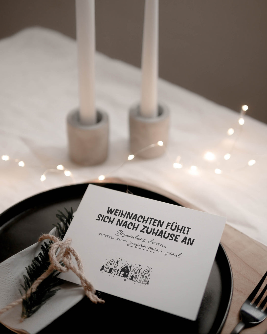 Postkarte mit herzlichem Weihnachtsspruch – erinnert daran, dass Zusammenhalt das schönste Geschenk ist.