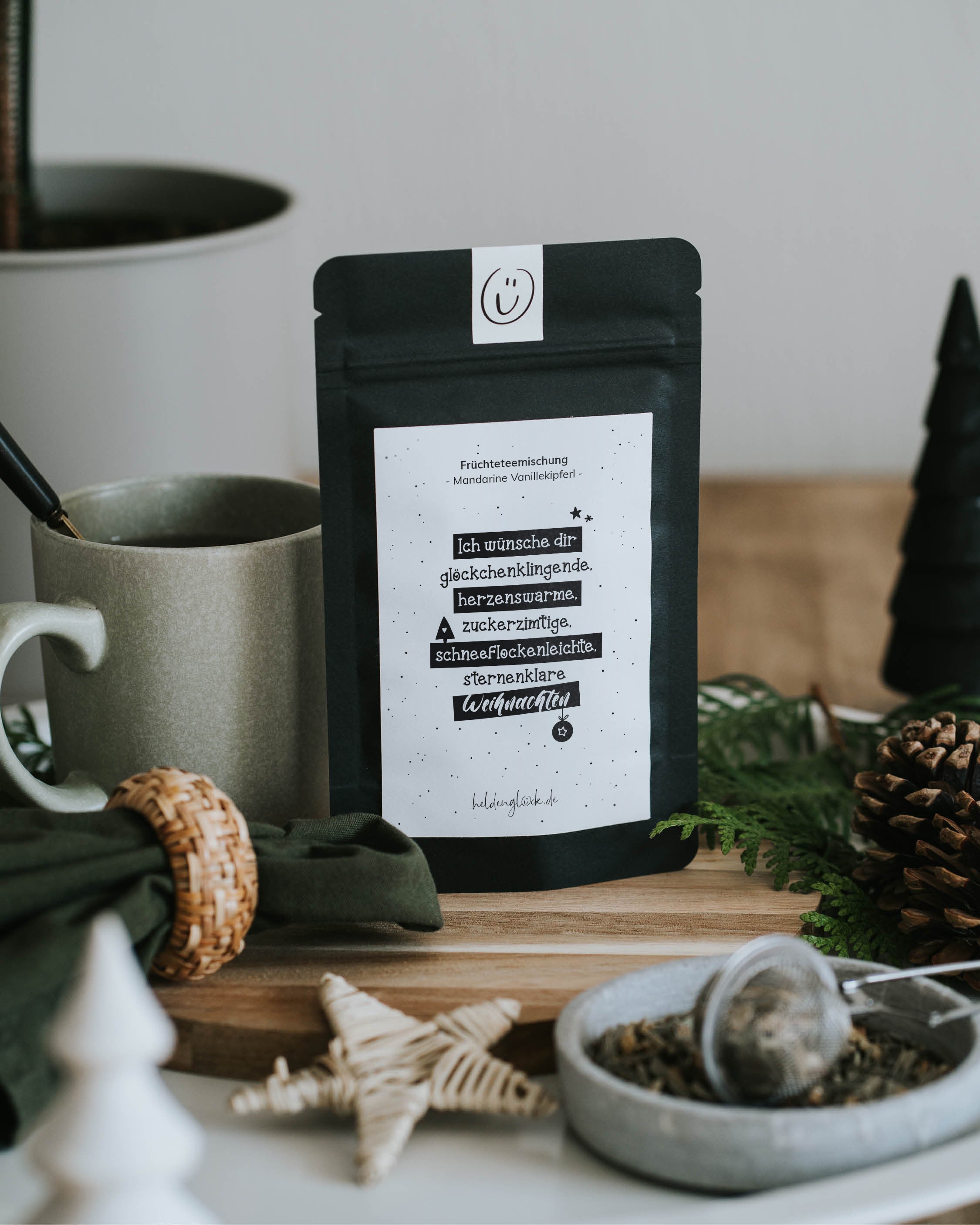 Weihnachtsgruß im Teebeutel – liebevoller Früchtetee als Geschenkidee