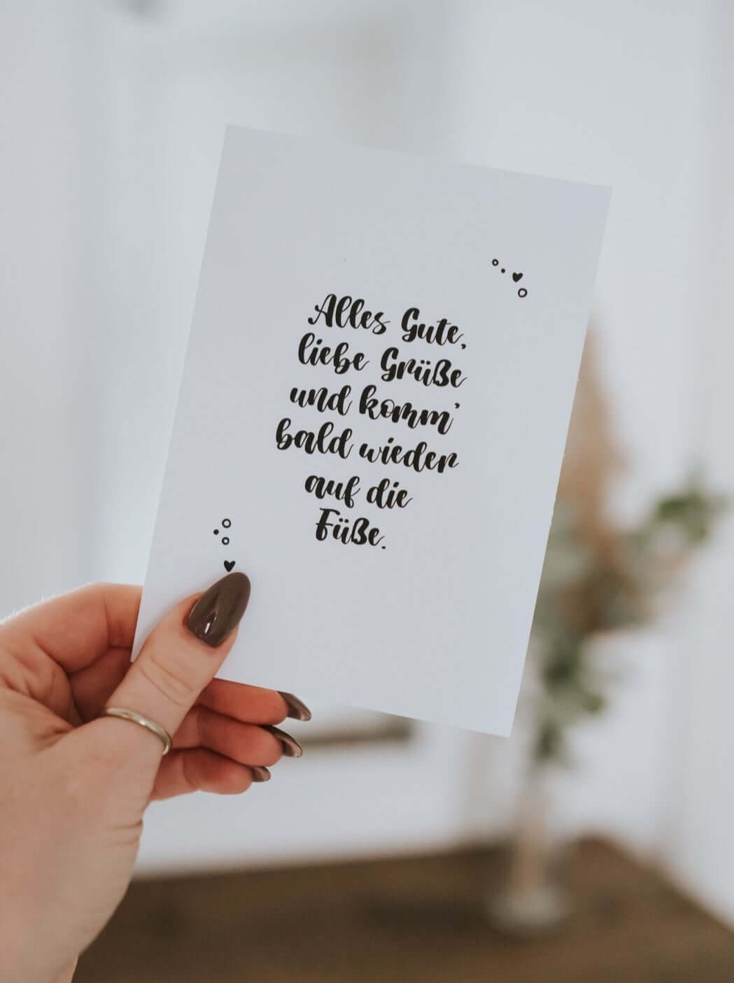 Postkarte mit Spruch und motiv Alles Gute, liebe Grüße in schwarz weiss