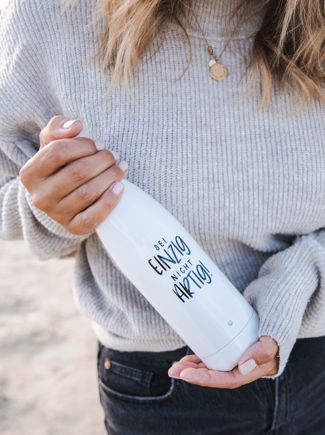 Thermoflasche mit Spruch oder Motiv Einzigartig in schwarz weiss