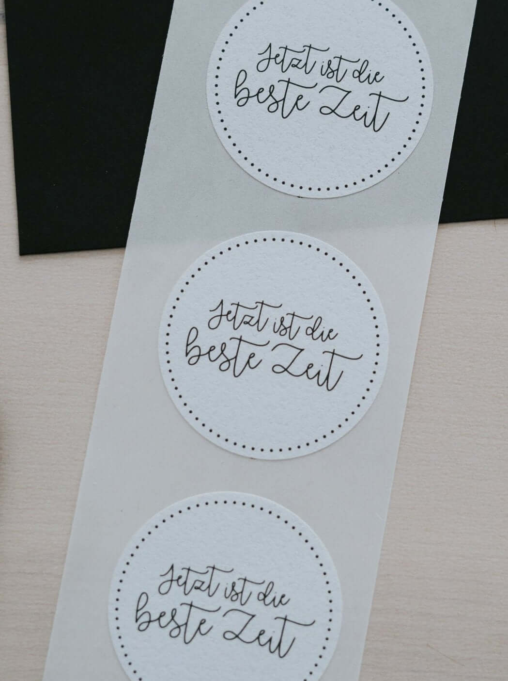 Geschenke für den Moment – „Best Time“-Sticker für besondere Augenblicke