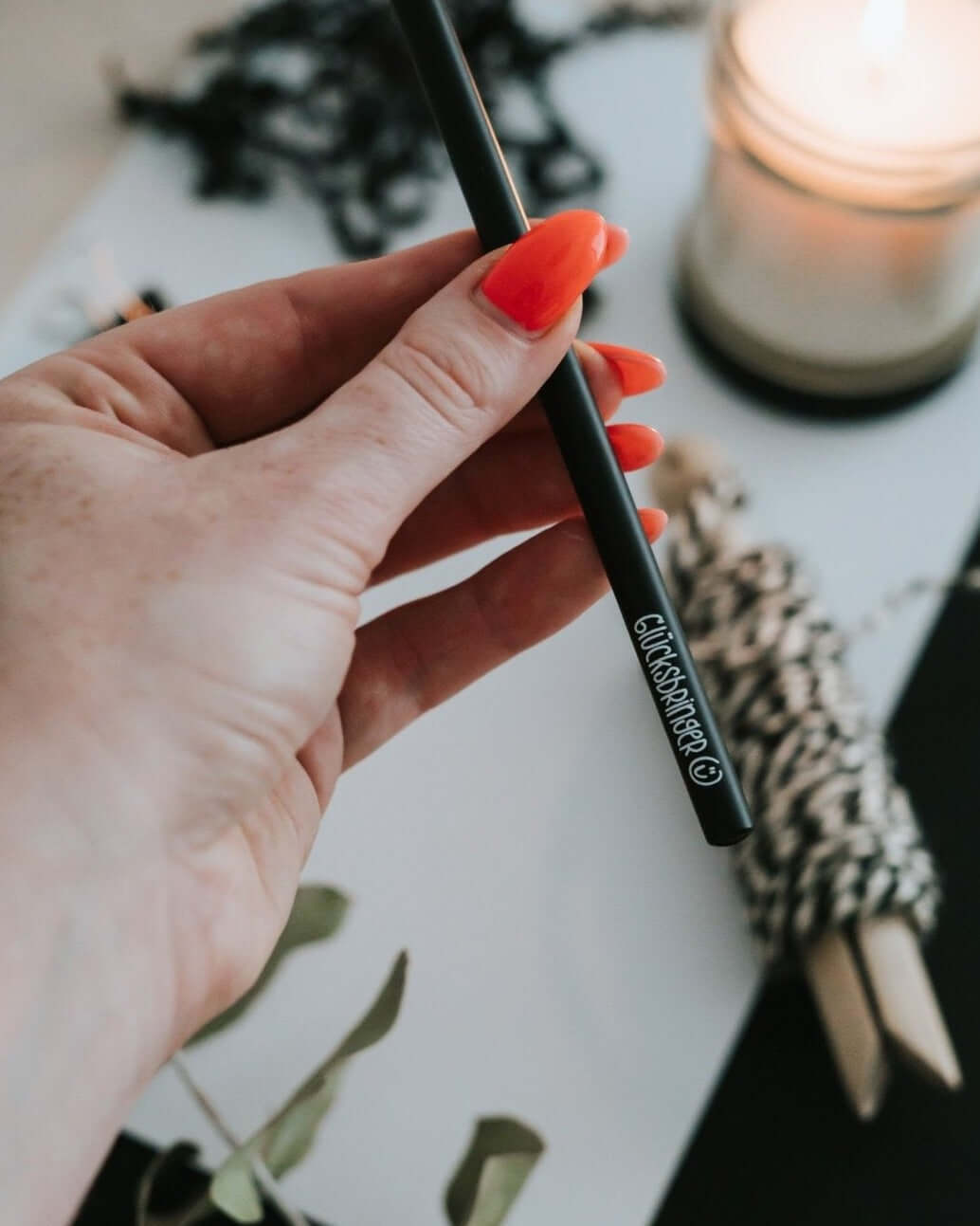 Bleistift mit Spruch oder Motiv Glücksbringer in schwarz weiss
