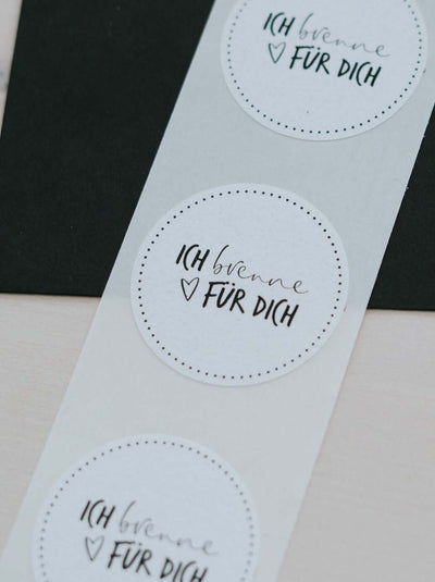 Geschenke mit Leidenschaft – „Ich brenne für Dich“-Sticker zum Verlieben