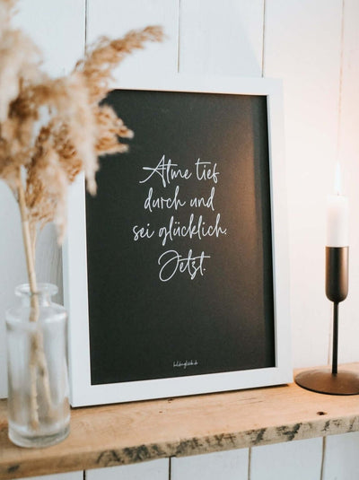 Geschenke mit Spruch – Poster „Glück beginnt in Dir“ für Achtsamkeit & Stil