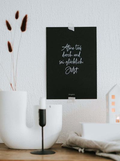 Geschenke mit Spruch – Poster „Glück beginnt in Dir“ für Achtsamkeit & Stil
